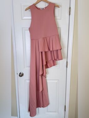 Asymmetric Ruffle High-Low Skirt in Dusty Rose by